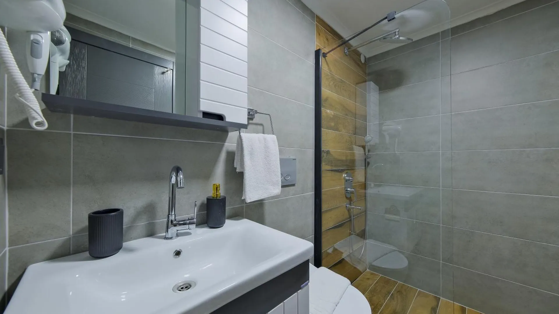 Light Apartments Fethiye